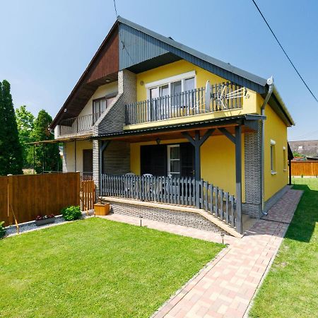 Holiday Home Hibiscus By Interhome บาลาตอนเคเรสตูร์ ภายนอก รูปภาพ